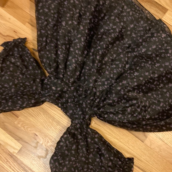 Floral Puff Sleeve Dress - Picture 5 of 10